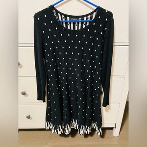 Papillon Blanc Black and White Long Sleeve Sweater Dress